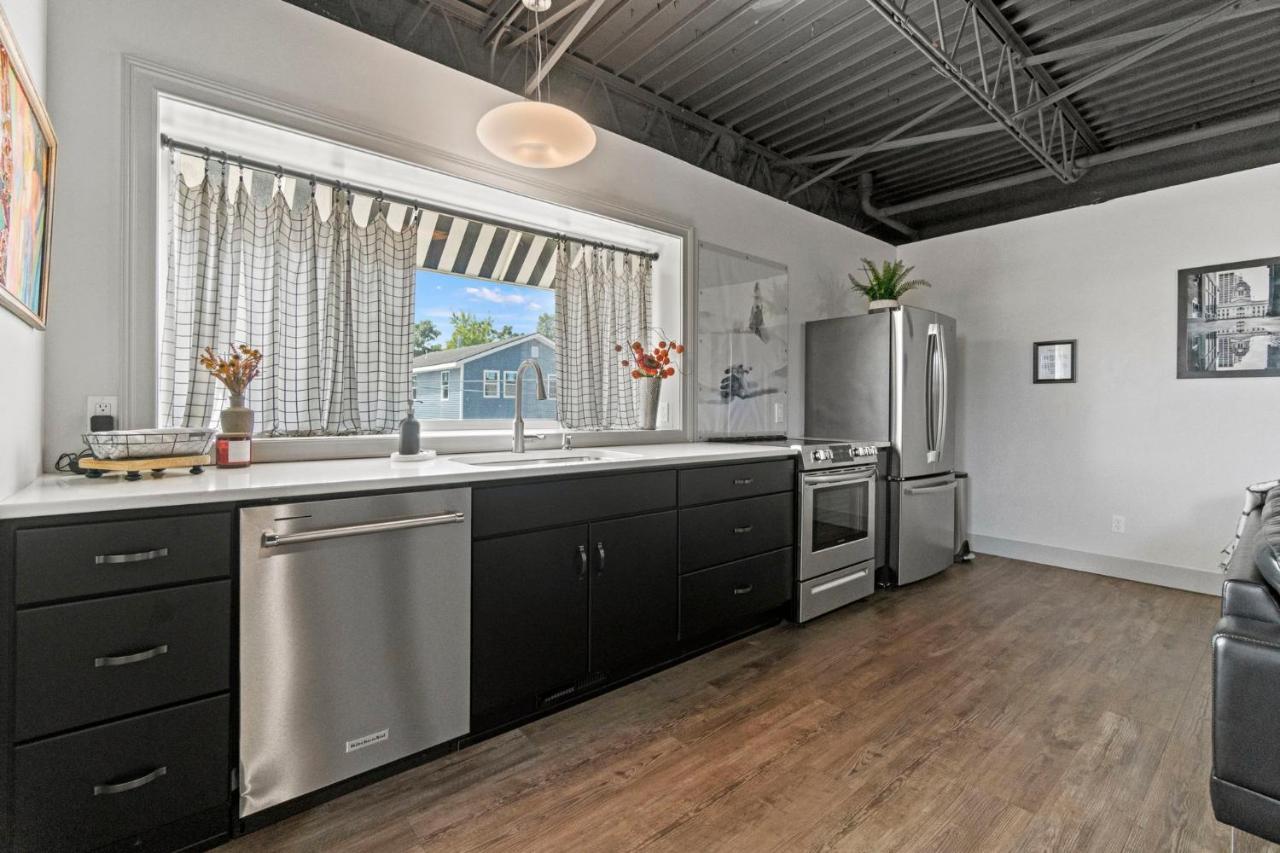 The 418. An 1866 Build With Modern Comforts Fort Wayne Exteriör bild