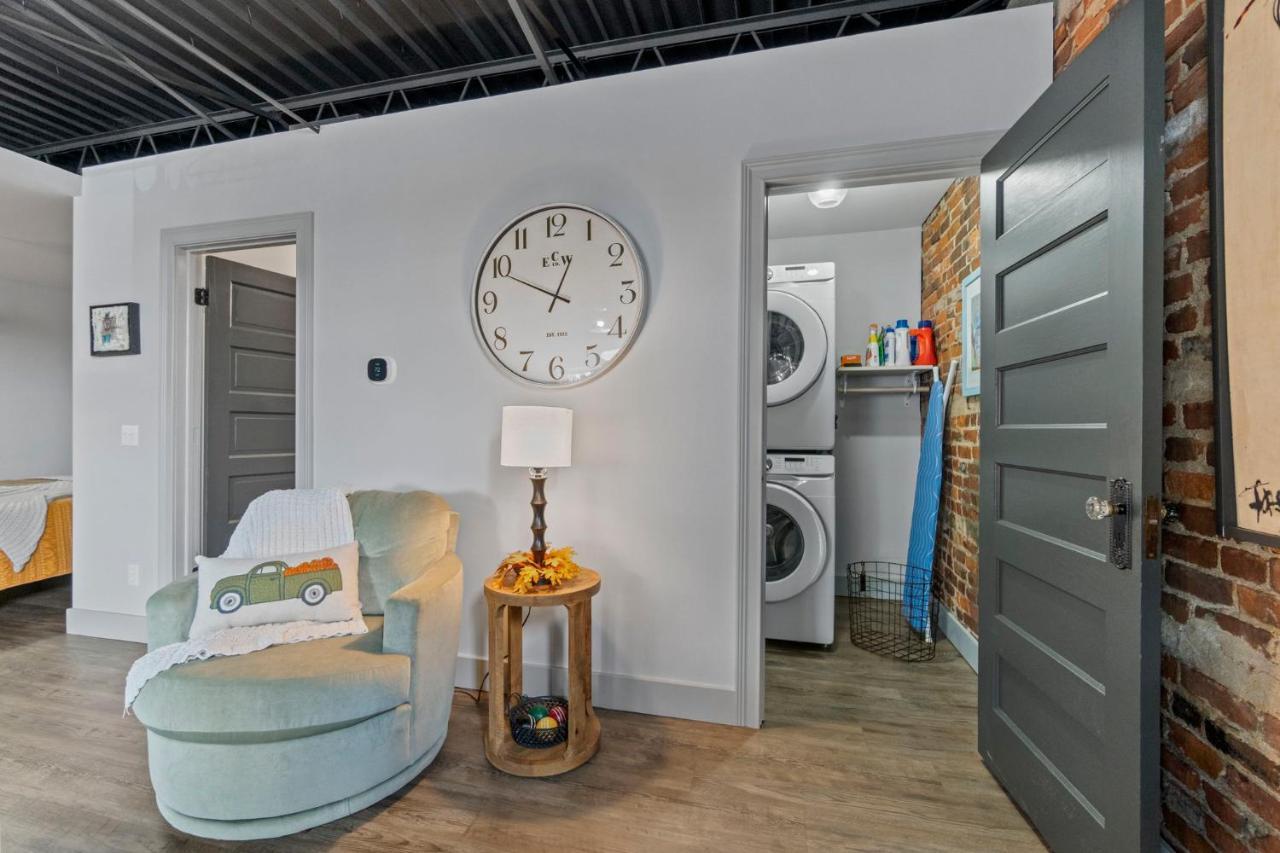 The 418. An 1866 Build With Modern Comforts Fort Wayne Exteriör bild