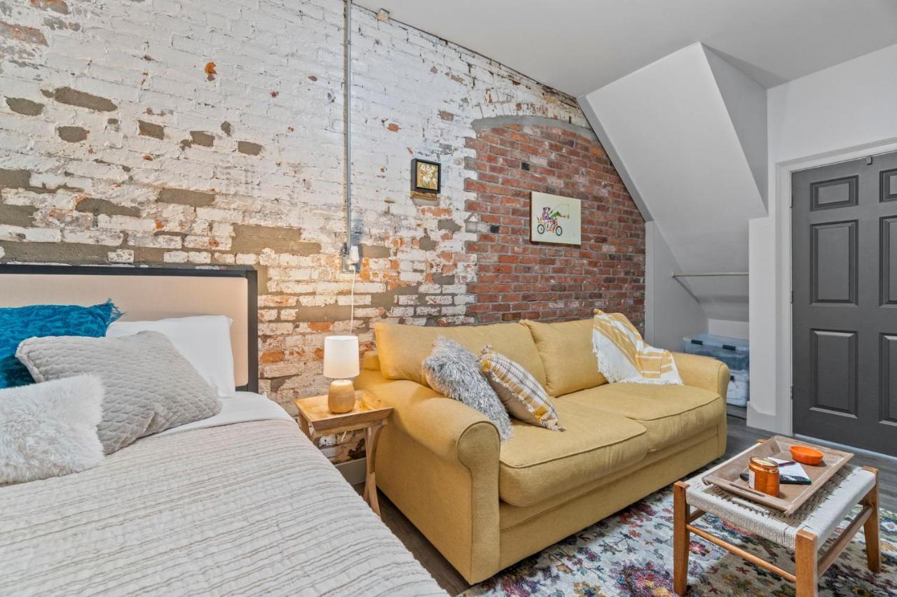 The 418. An 1866 Build With Modern Comforts Fort Wayne Exteriör bild