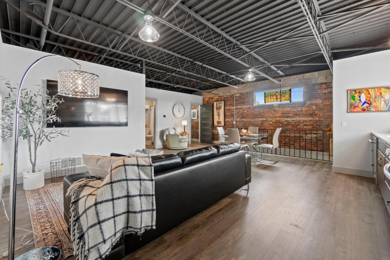 The 418. An 1866 Build With Modern Comforts Fort Wayne Exteriör bild